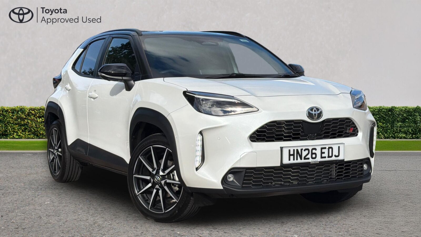 Main listing image - Toyota Yaris Cross