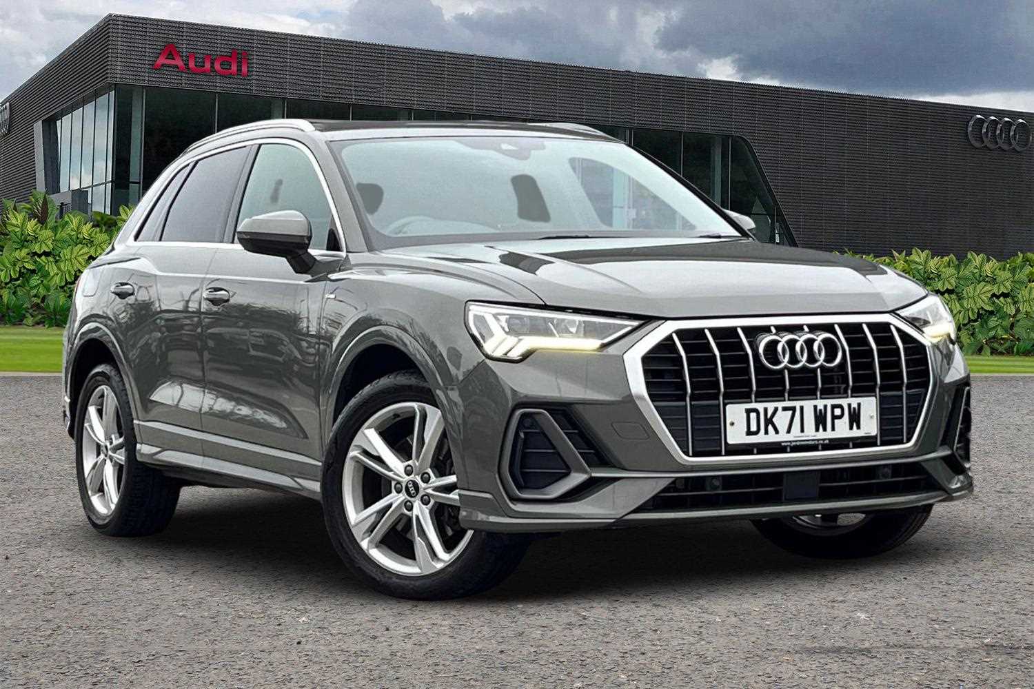 Main listing image - Audi Q3