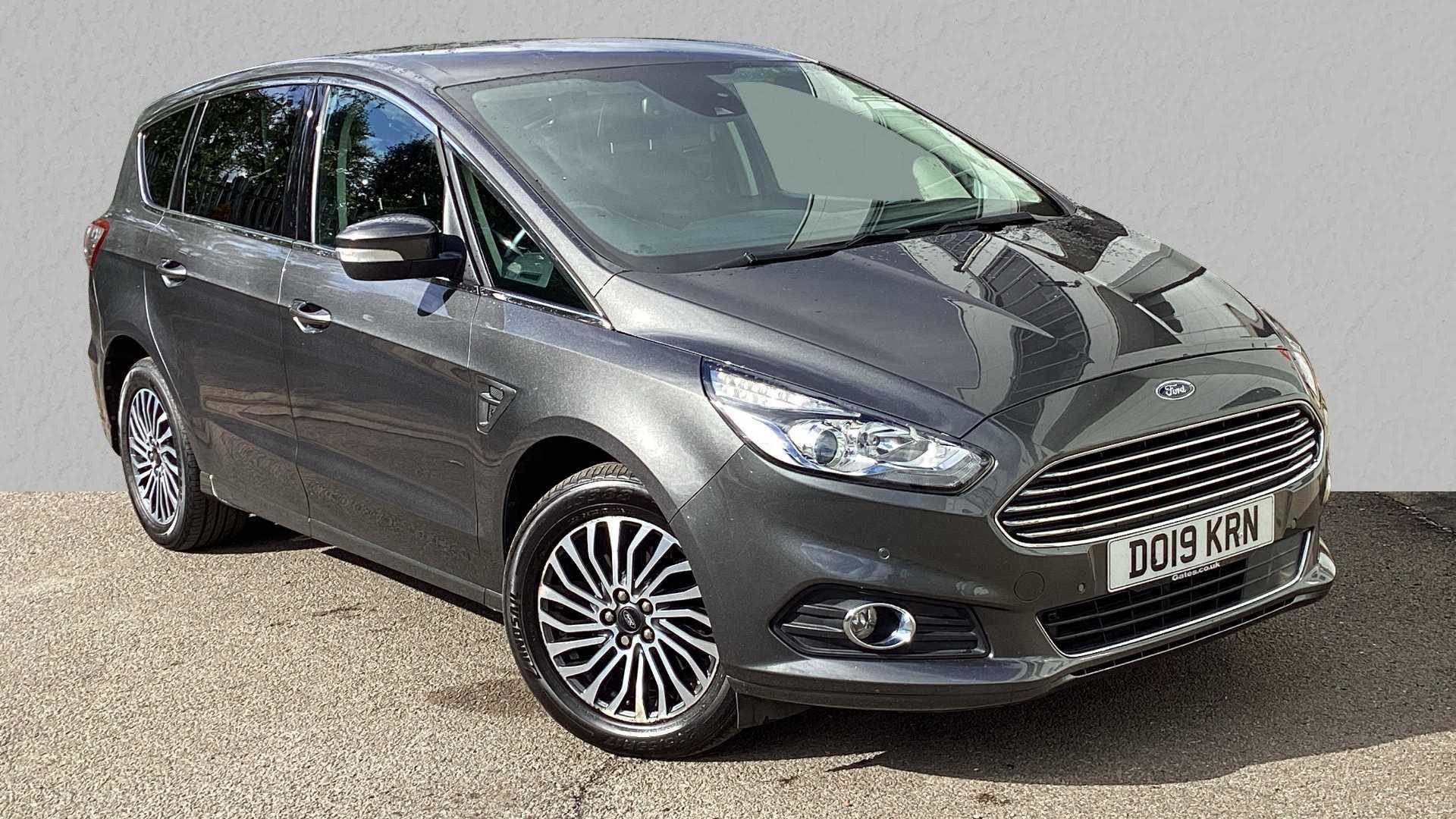 Main listing image - Ford S-MAX