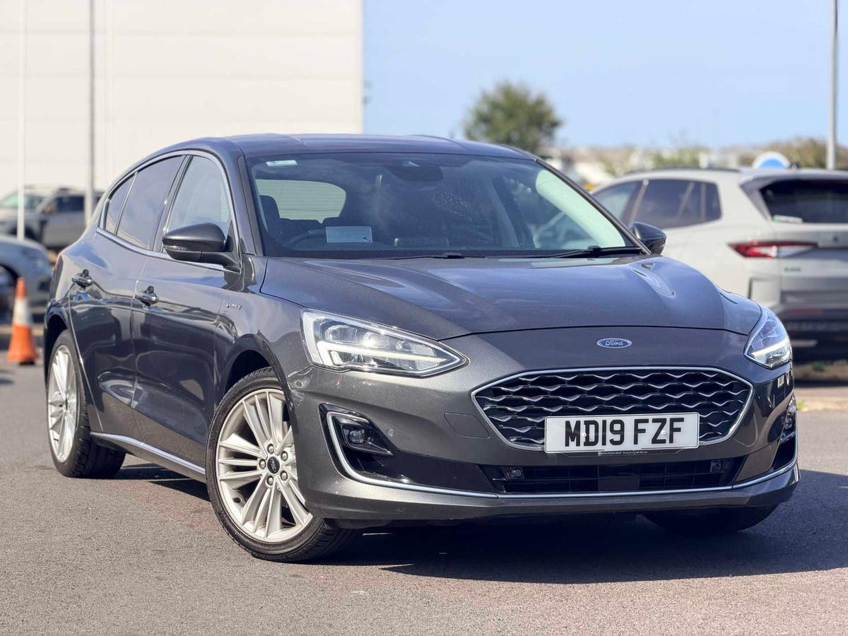 Main listing image - Ford Focus Vignale