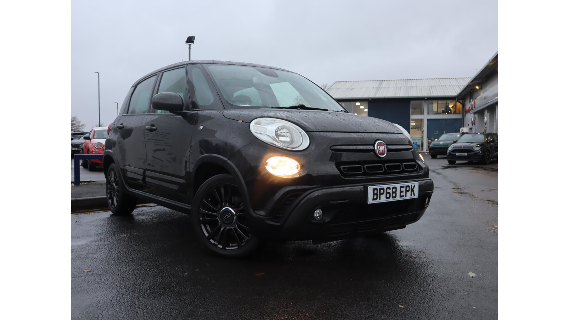 Main listing image - Fiat 500L