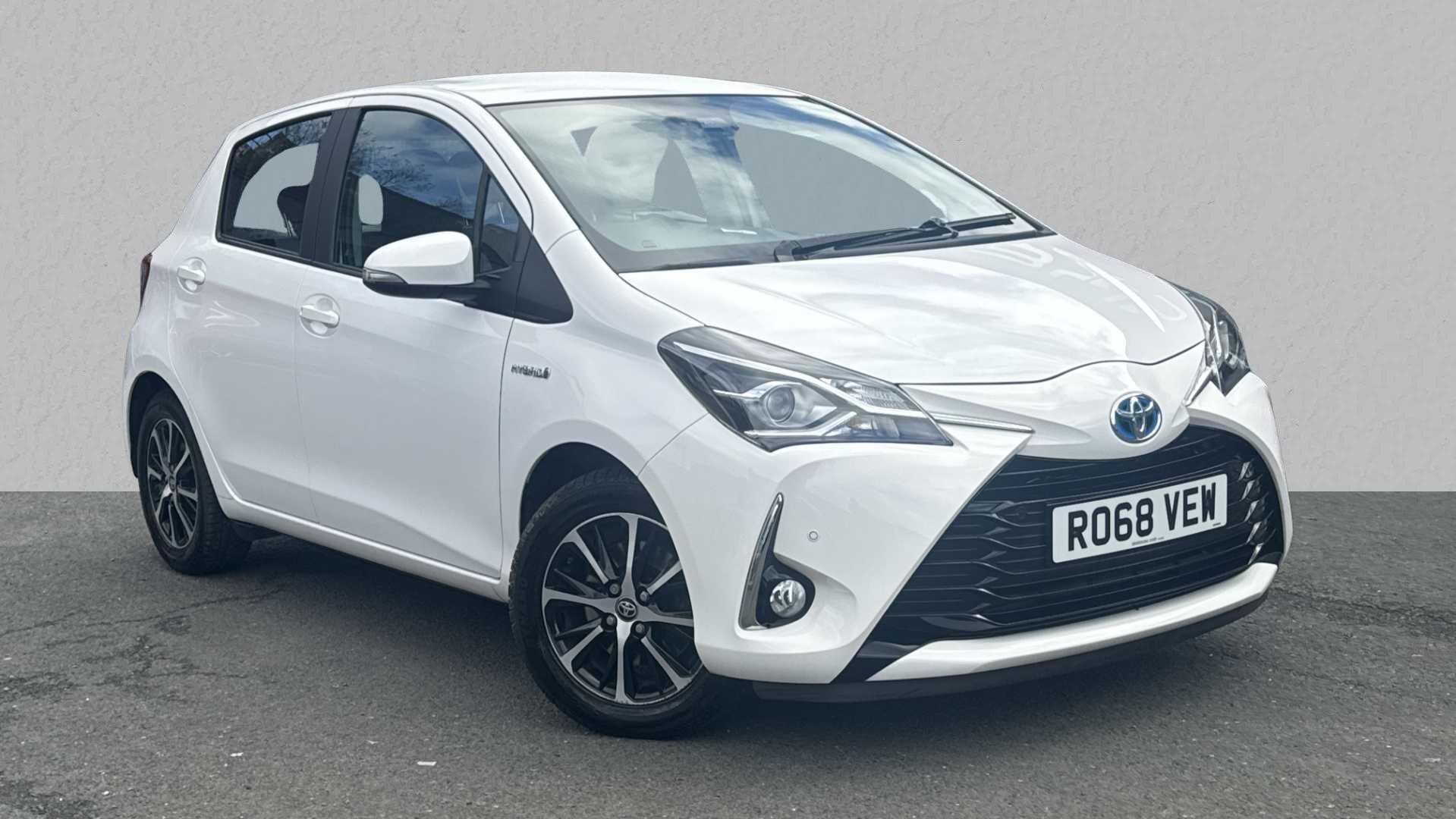 Main listing image - Toyota Yaris