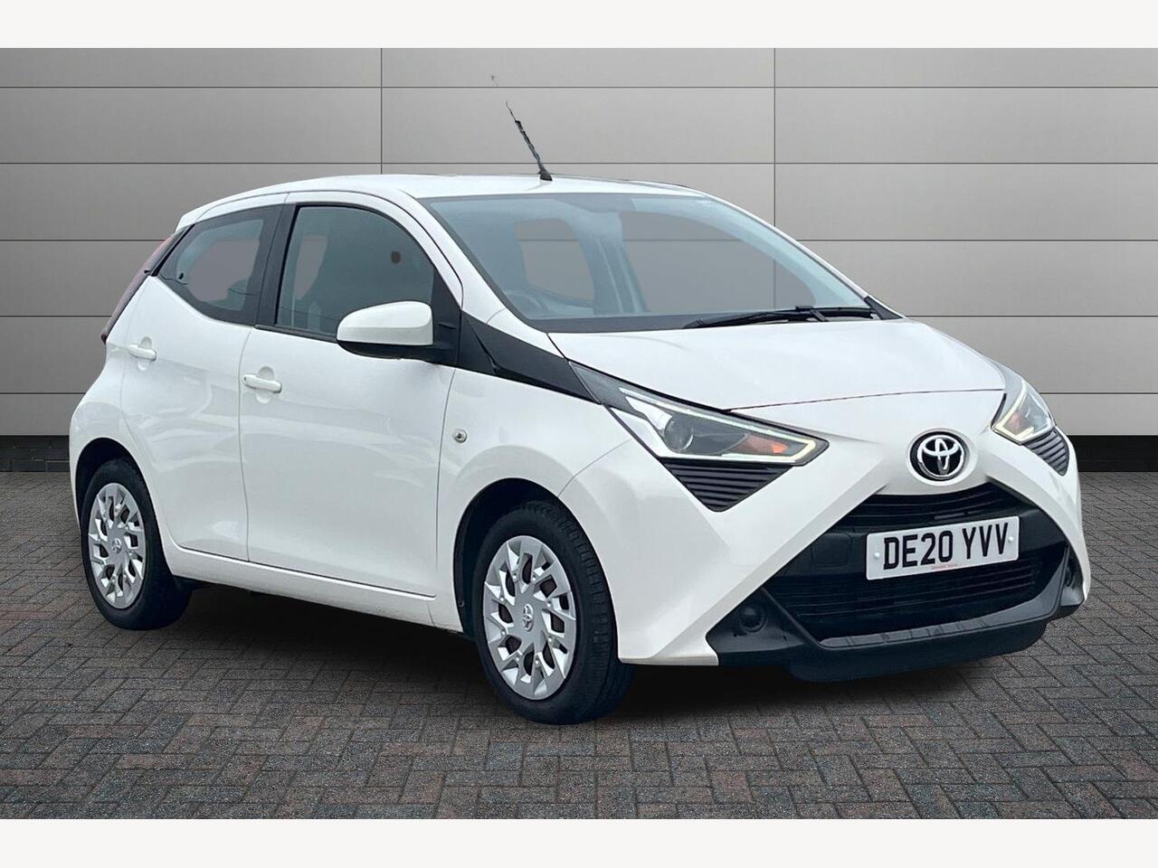 Main listing image - Toyota Aygo