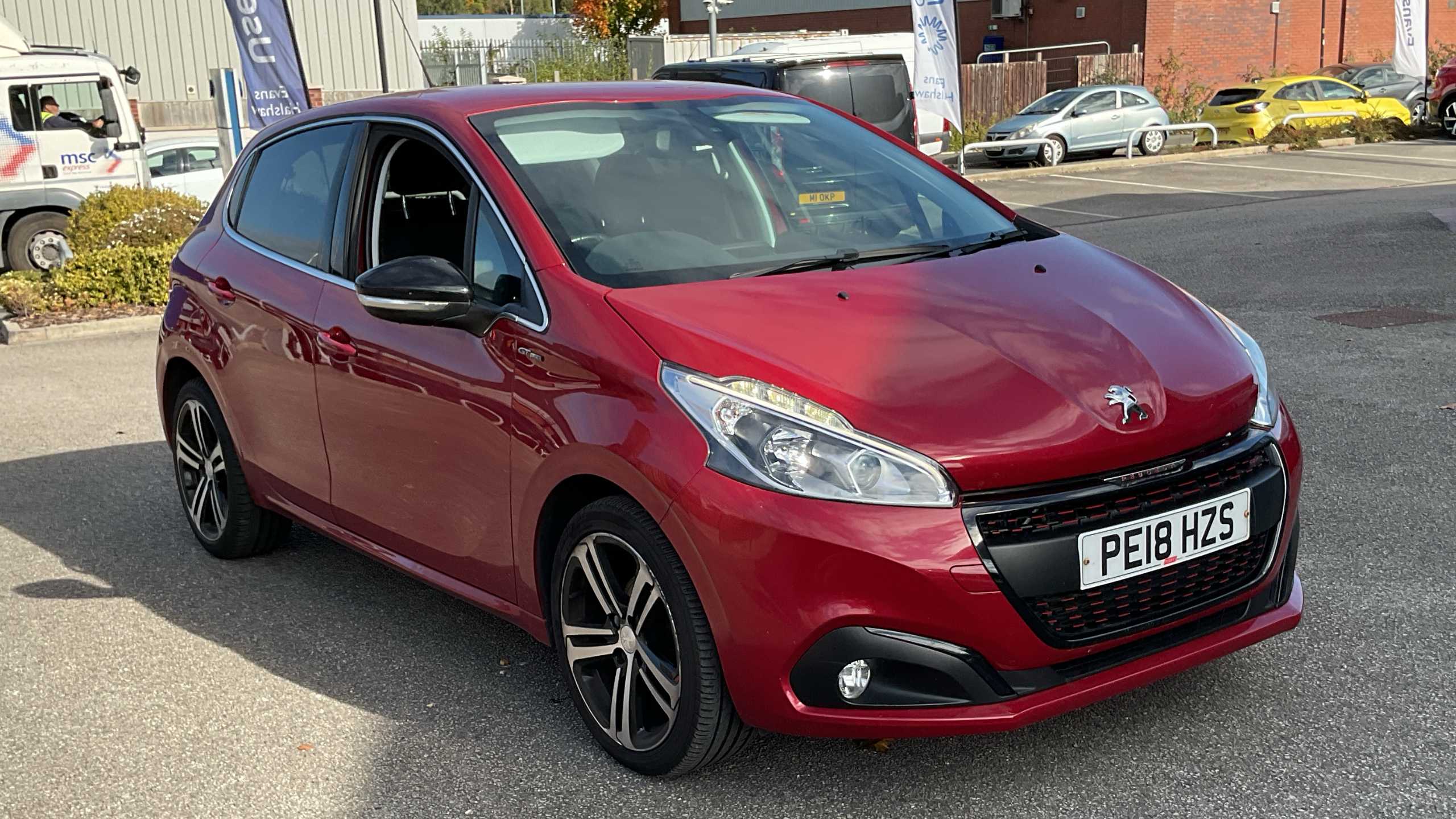 Main listing image - Peugeot 208