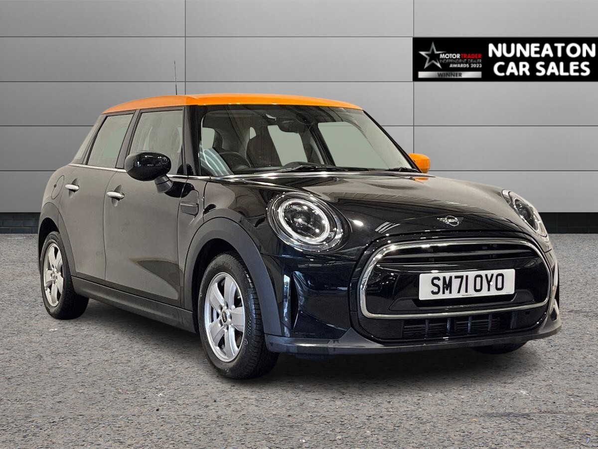 Main listing image - MINI Hatchback 5dr