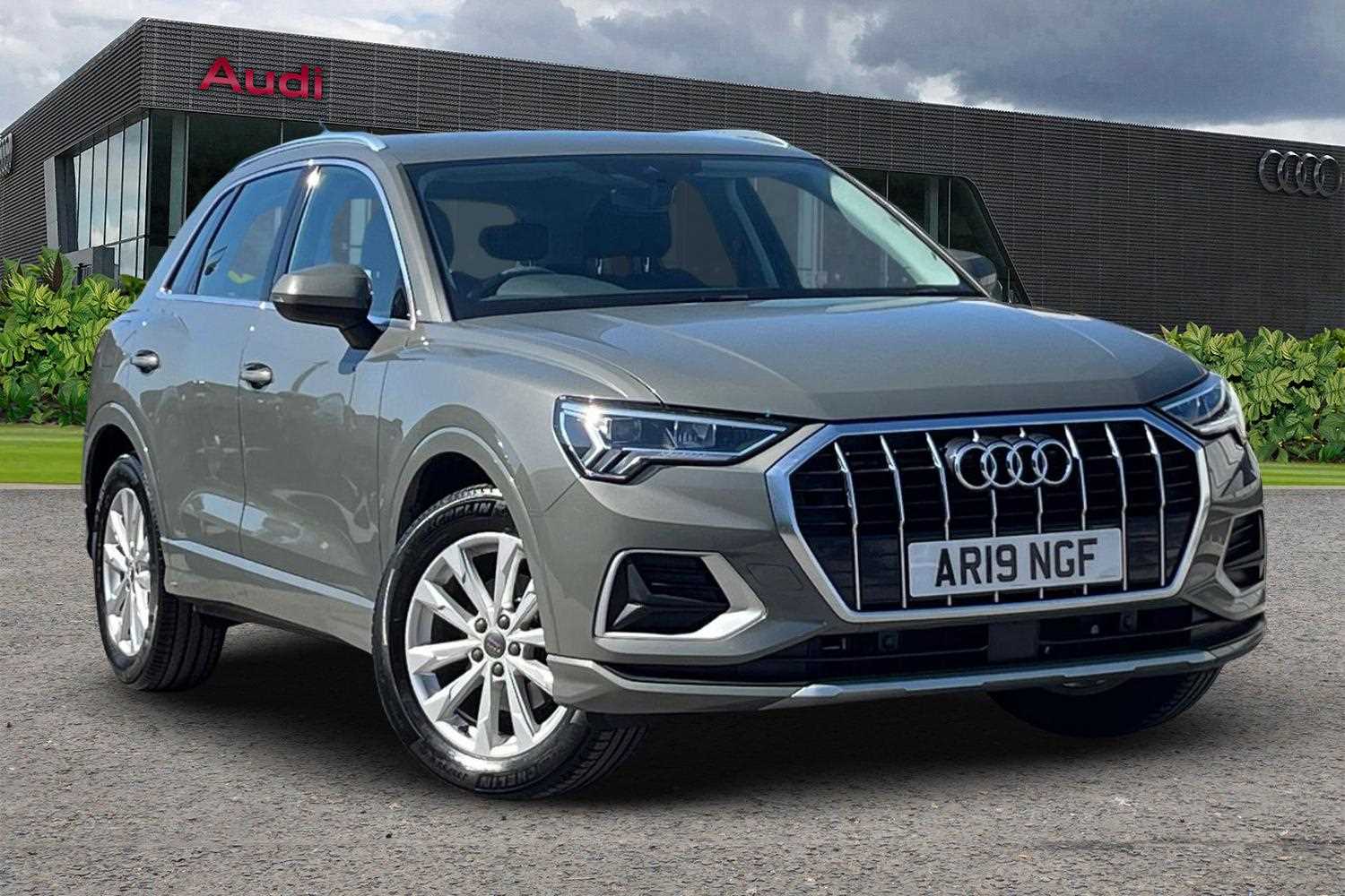 Main listing image - Audi Q3