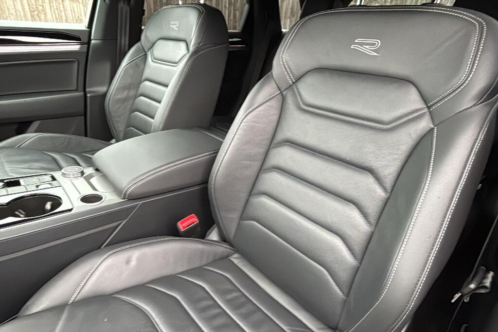 Main listing image - Volkswagen Touareg