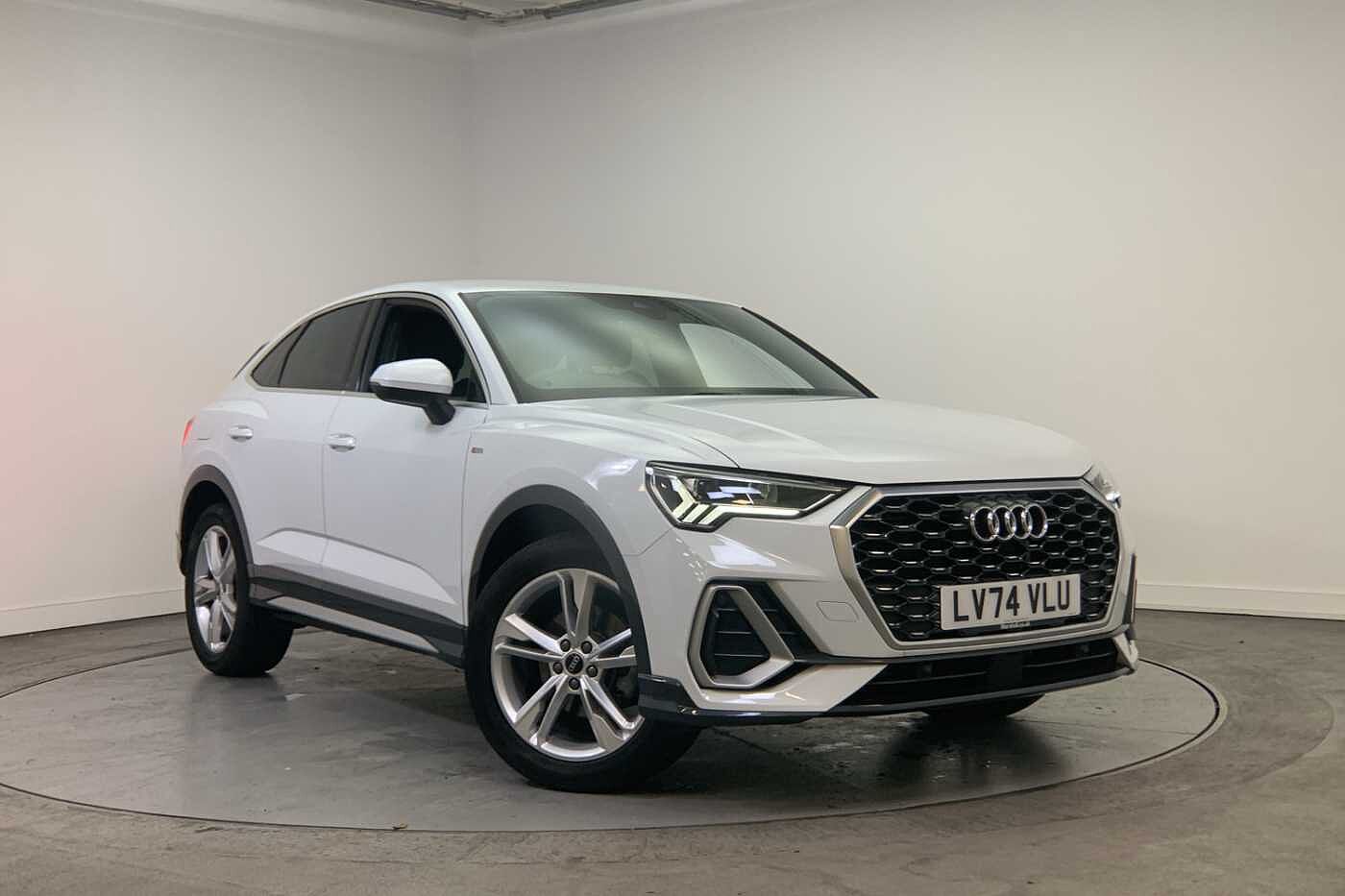 Main listing image - Audi Q3