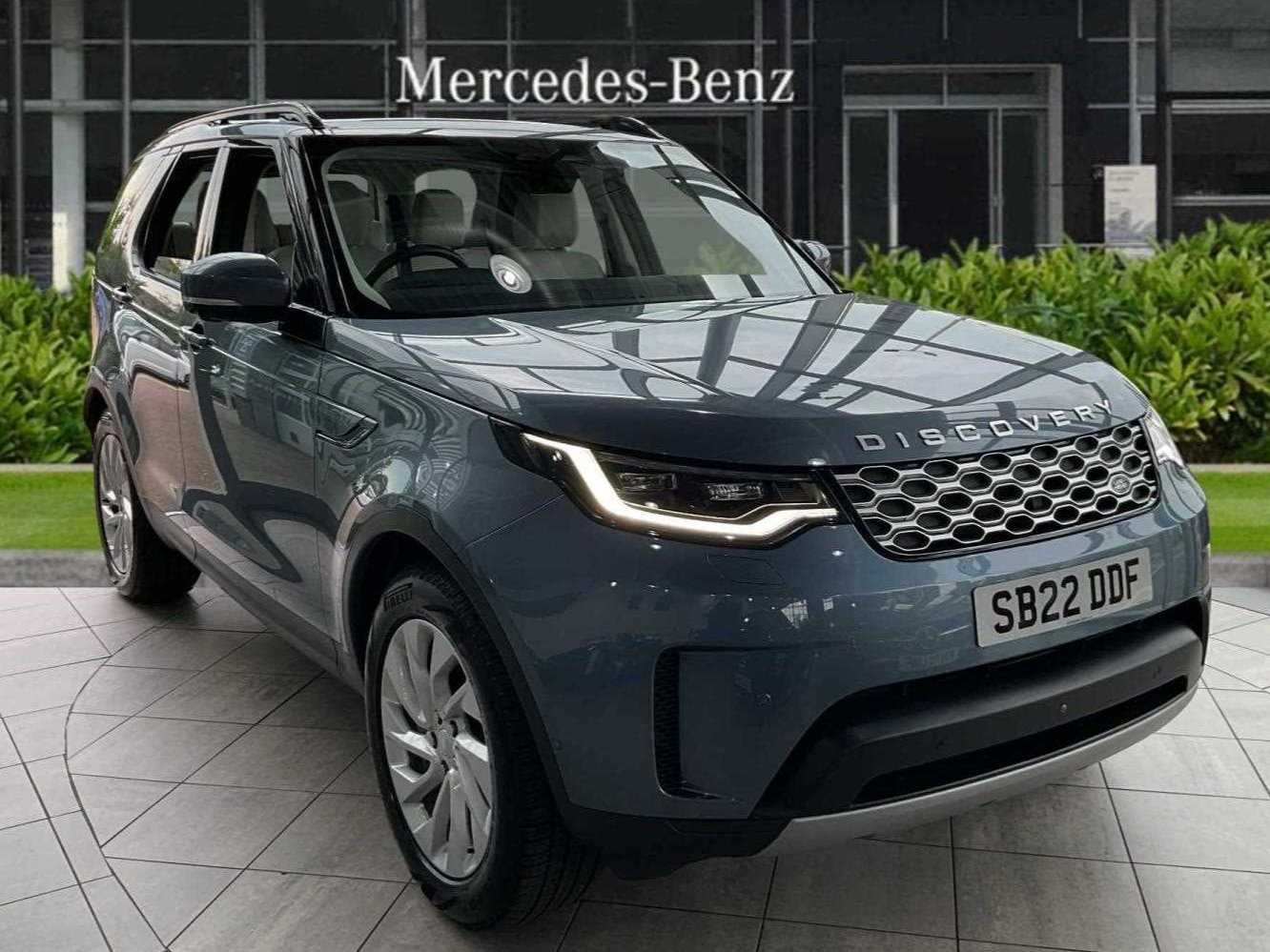 Main listing image - Land Rover Discovery