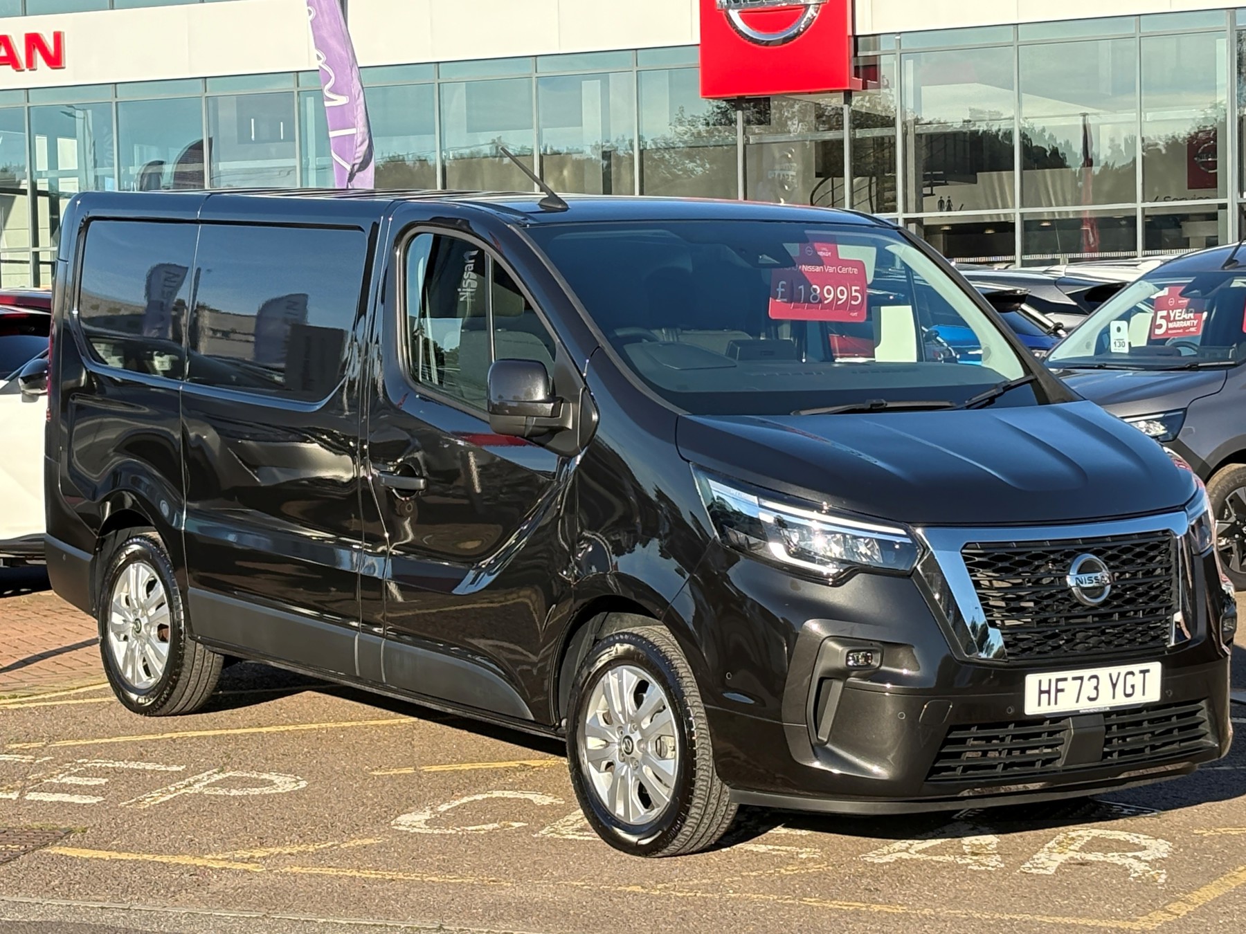Main listing image - Nissan Primastar