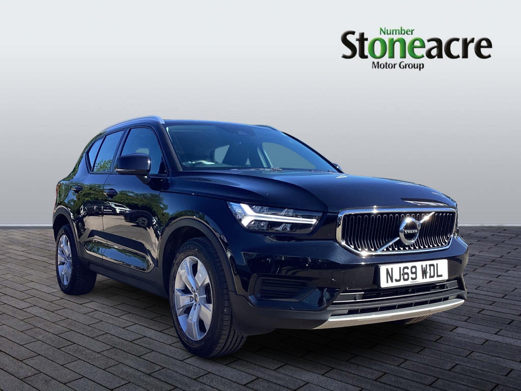 Main listing image - Volvo XC40
