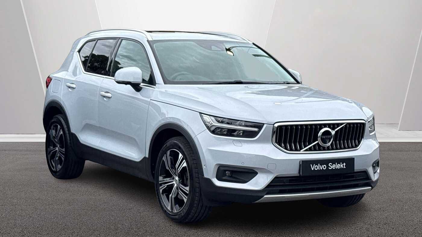 Main listing image - Volvo XC40