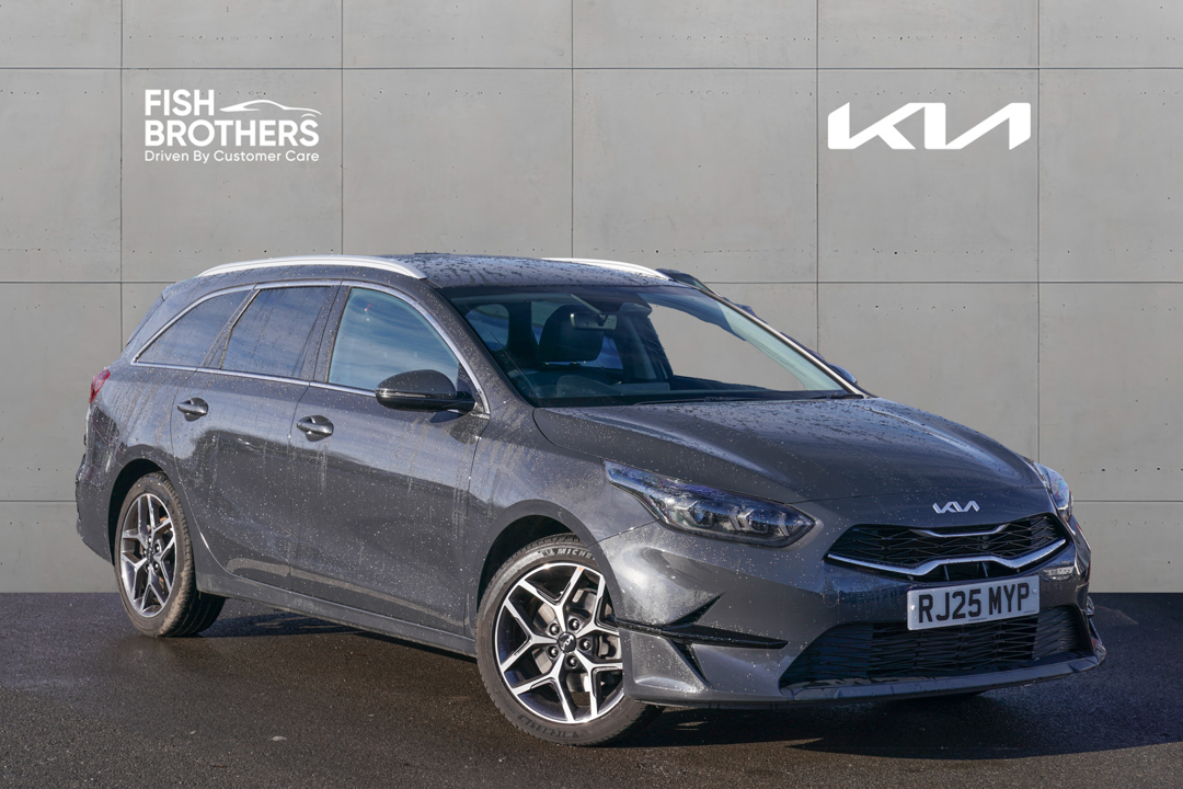 Main listing image - Kia Ceed SW