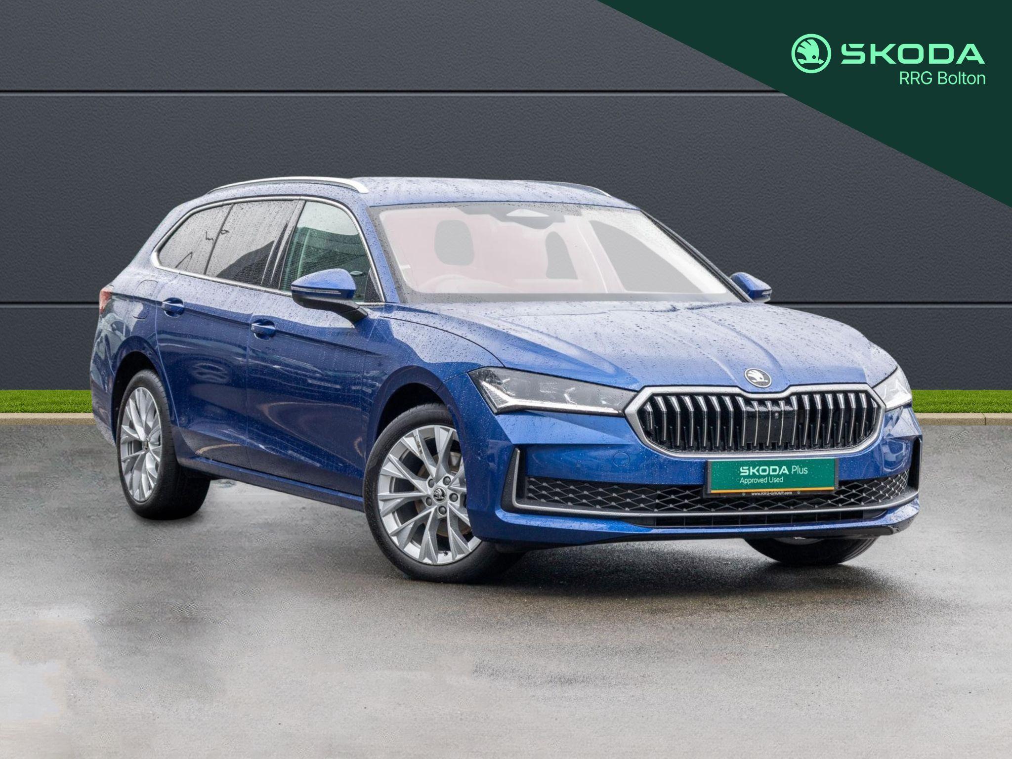 Main listing image - Skoda Superb Estate