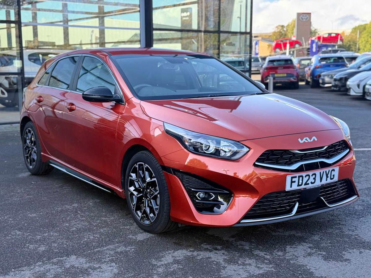 Main listing image - Kia Ceed