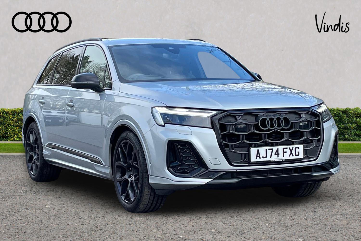 Main listing image - Audi Q7