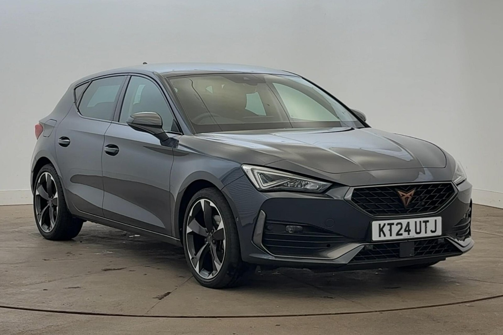 Main listing image - Cupra Leon