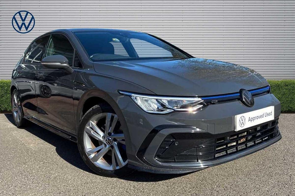 Main listing image - Volkswagen Golf