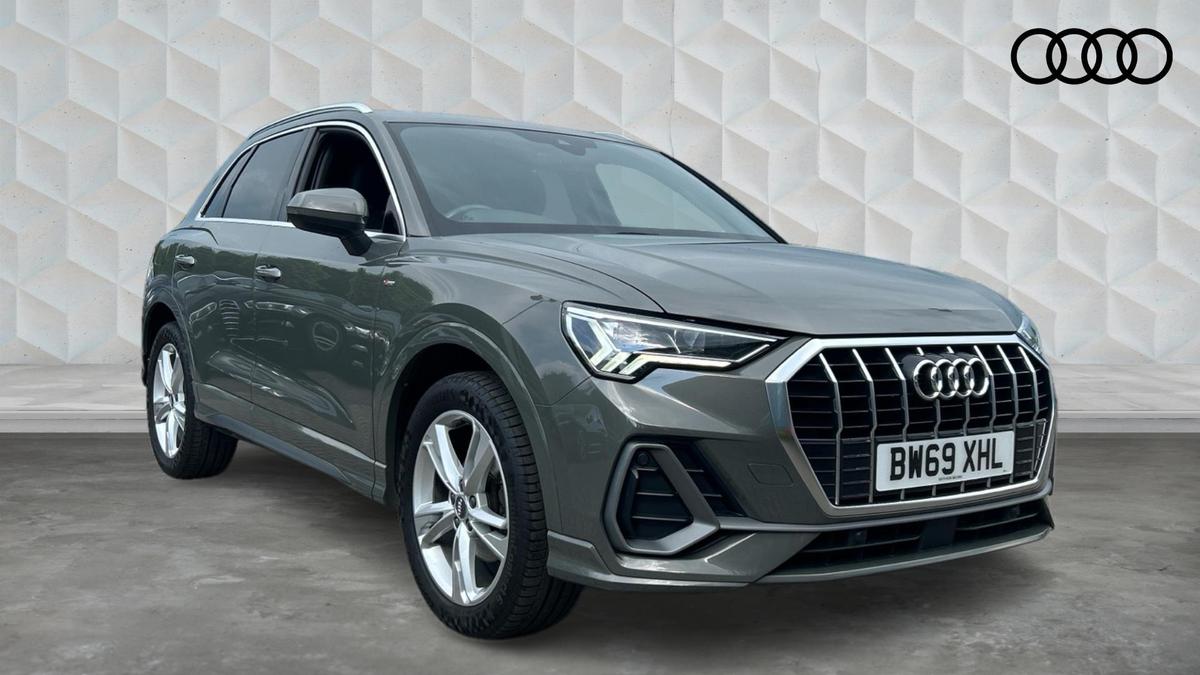 Main listing image - Audi Q3