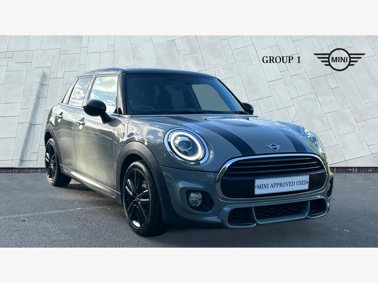 Main listing image - MINI Hatchback 5dr