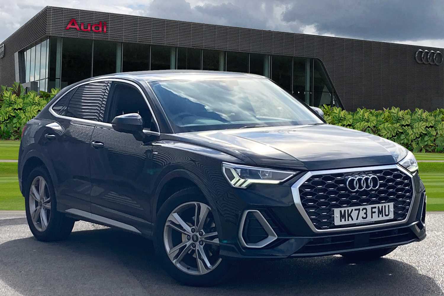 Main listing image - Audi Q3