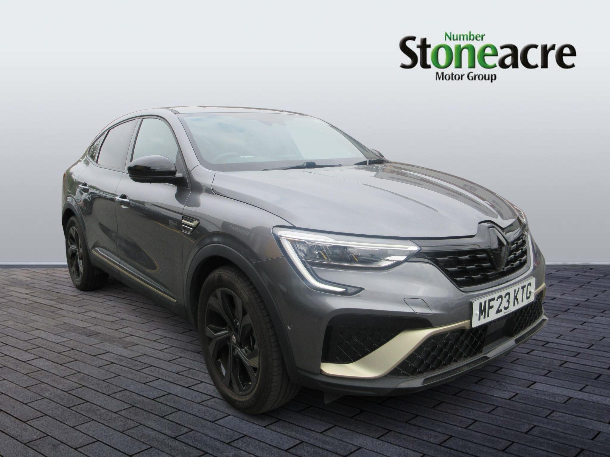 Main listing image - Renault Arkana