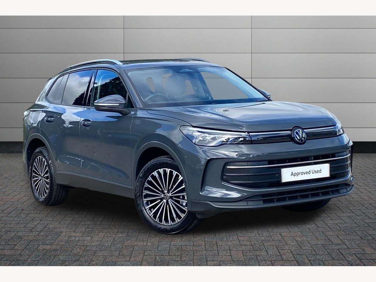 Main listing image - Volkswagen Tiguan