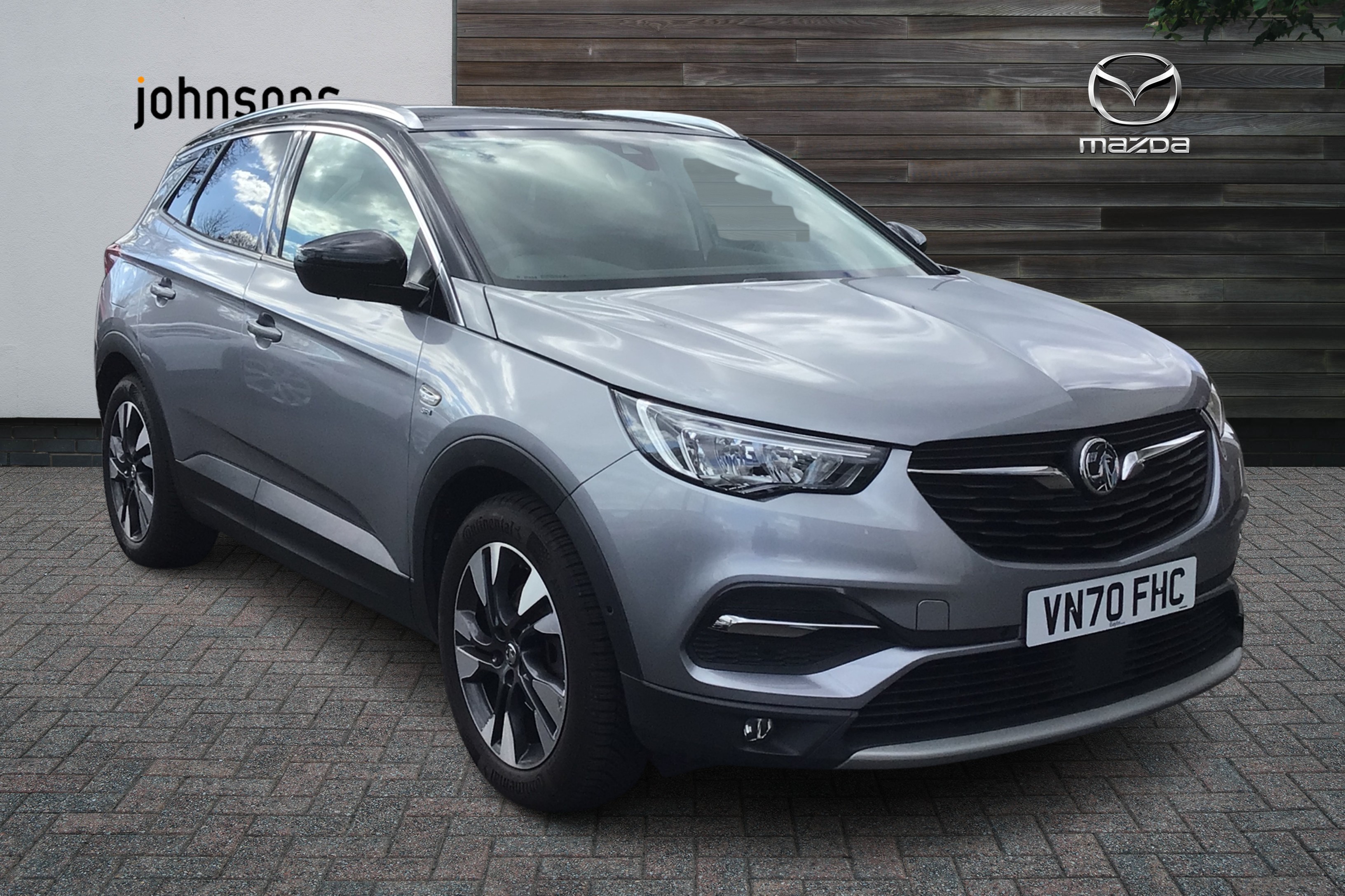 Main listing image - Vauxhall Grandland X