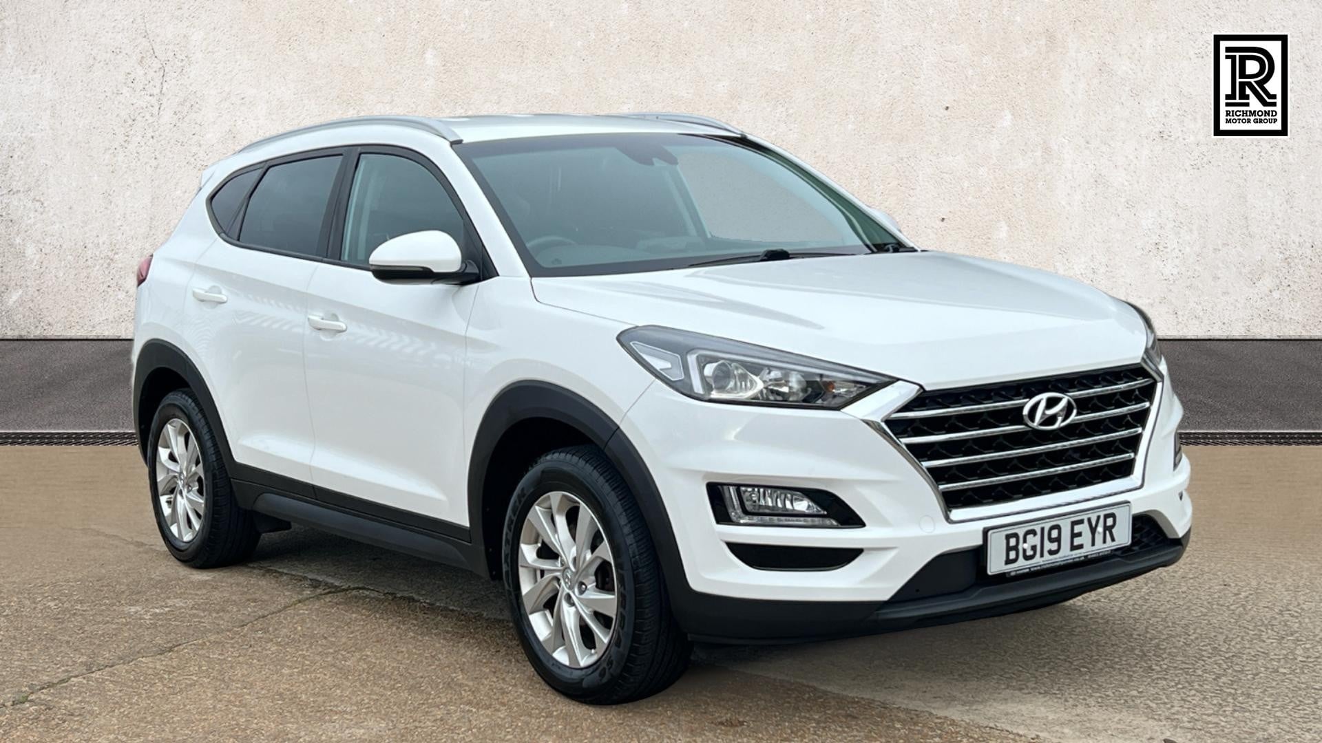Main listing image - Hyundai Tucson