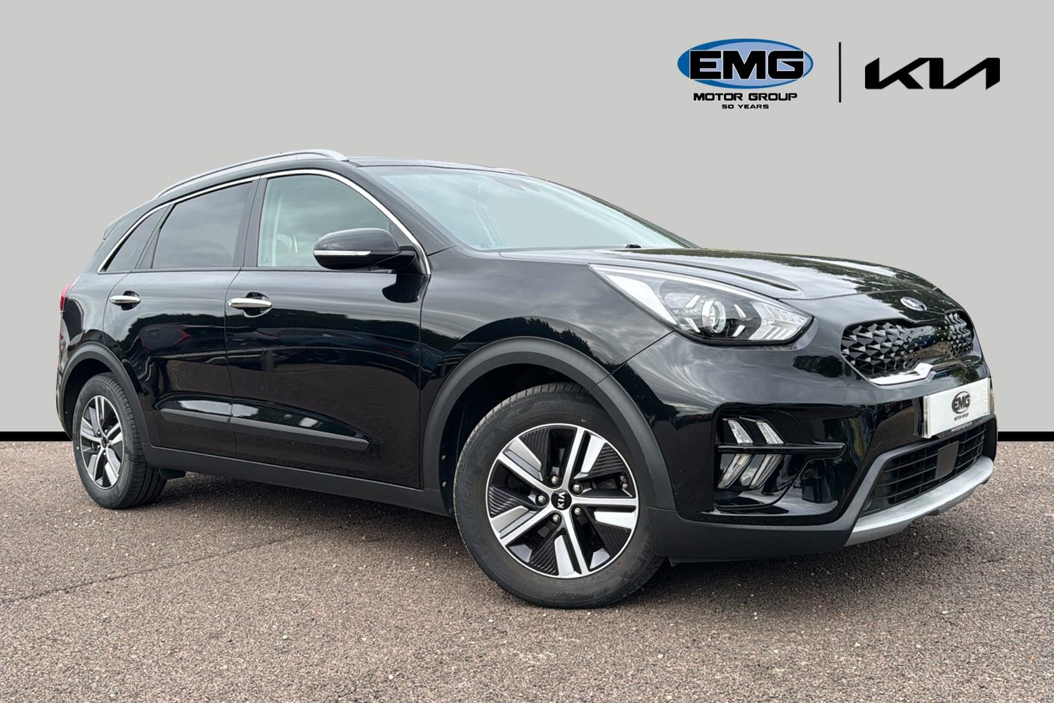 Main listing image - Kia Niro