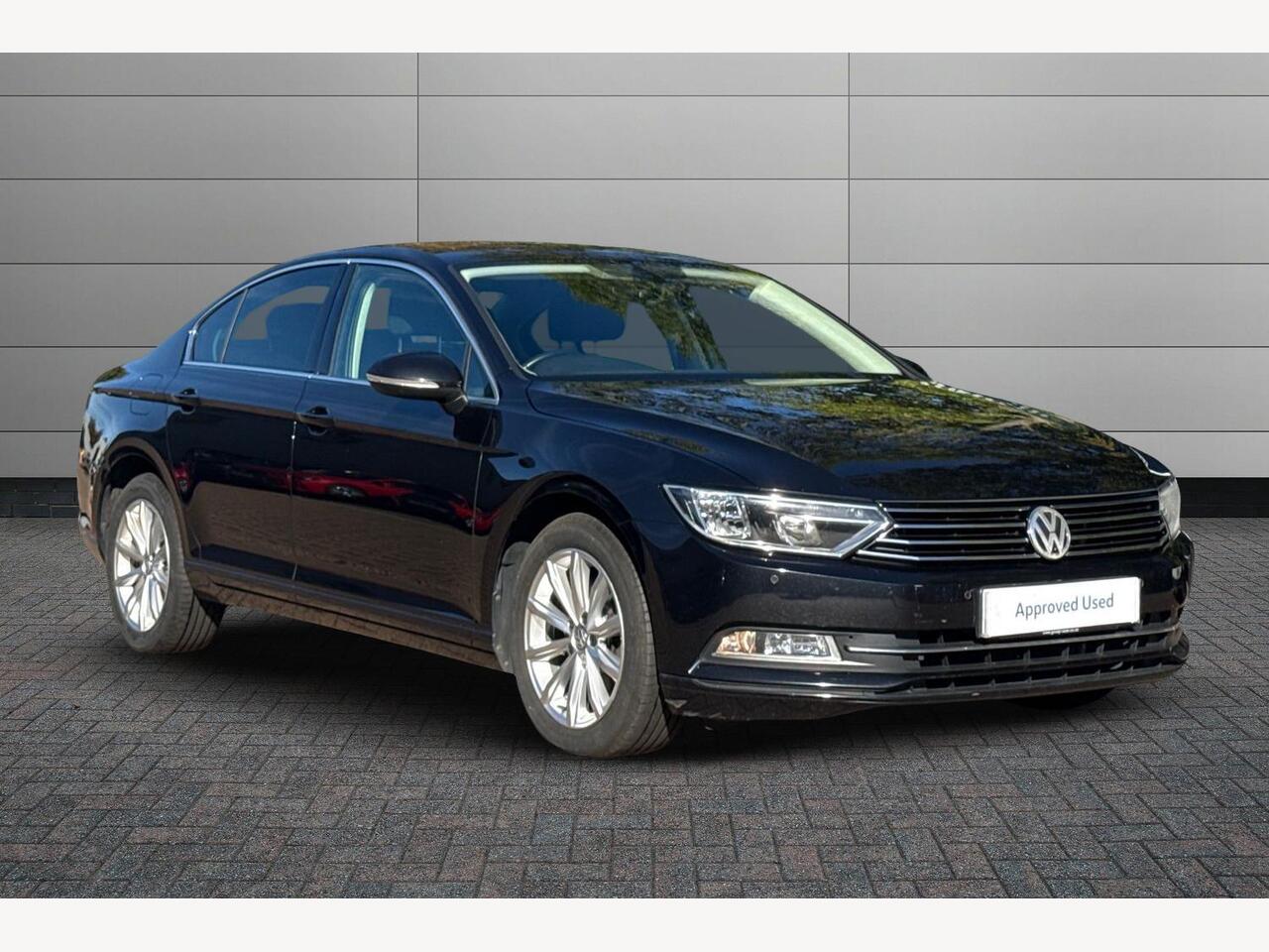 Main listing image - Volkswagen Passat