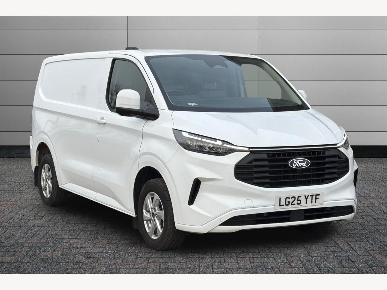 Main listing image - Ford Transit Custom