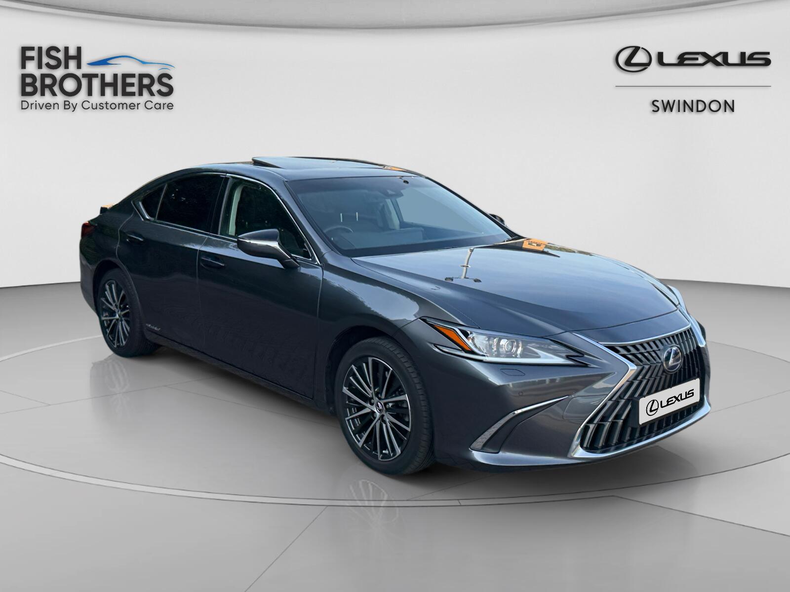 Main listing image - Lexus ES
