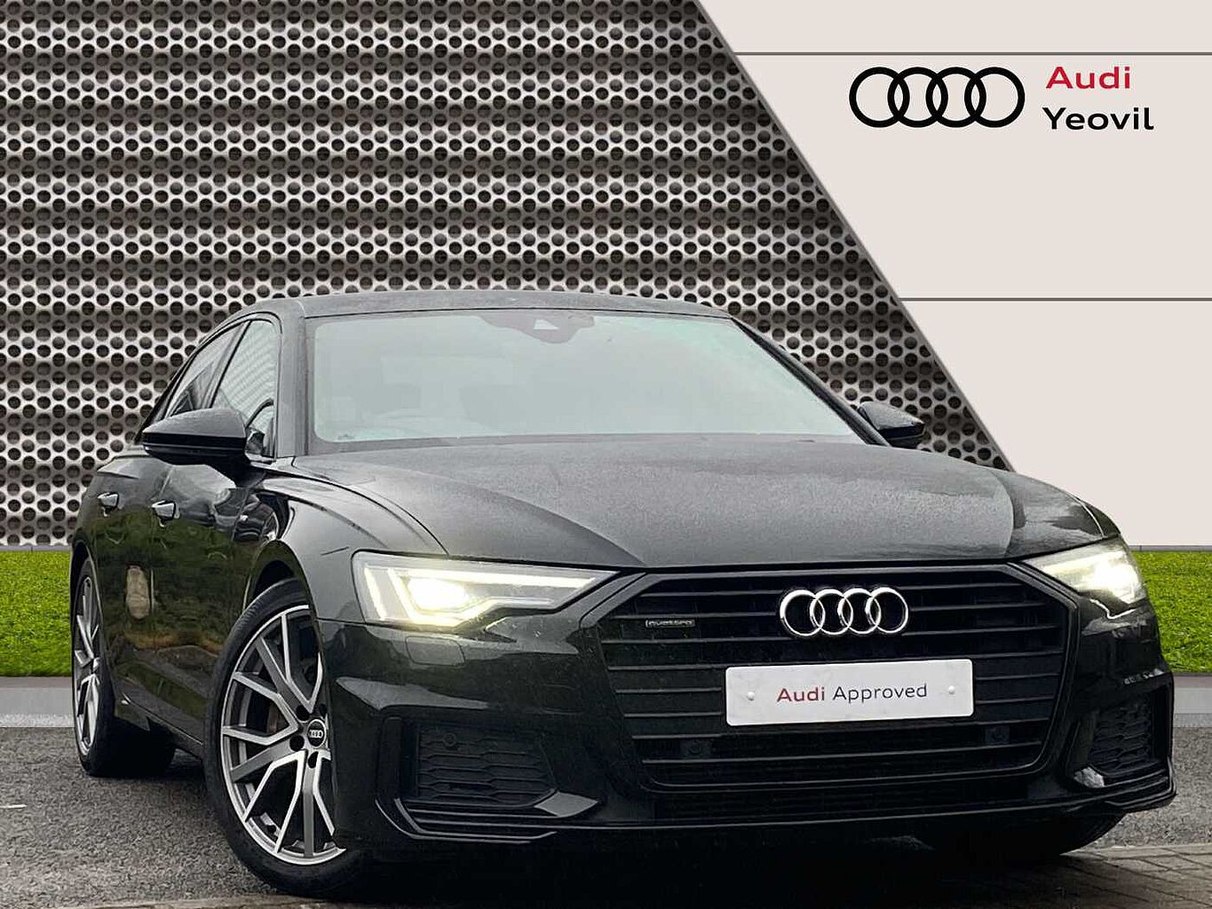 Main listing image - Audi A6