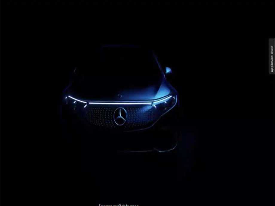 Main listing image - Mercedes-Benz EQC