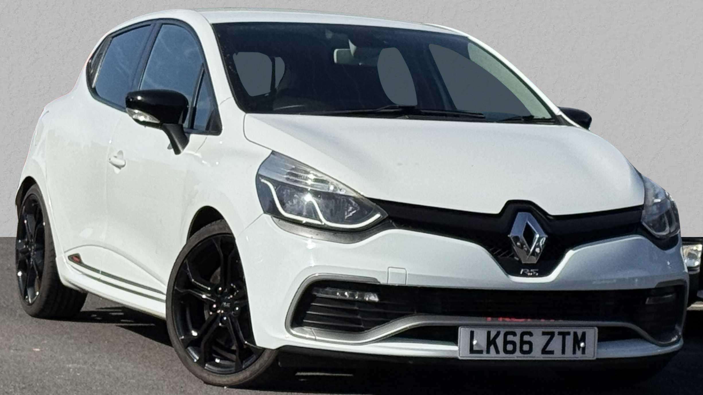 Main listing image - Renault Clio