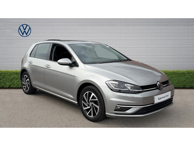 Main listing image - Volkswagen Golf