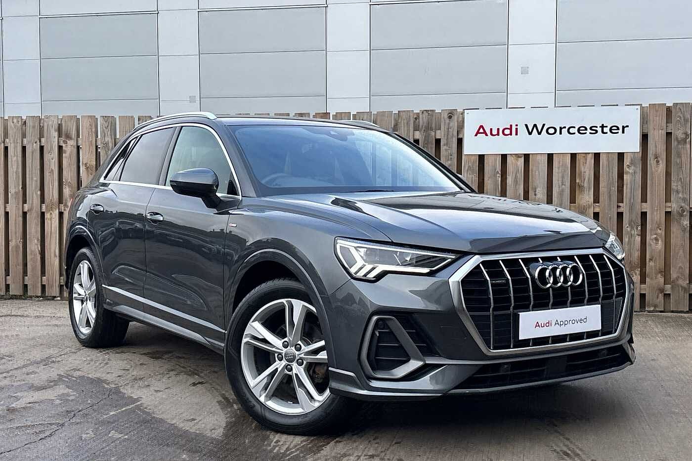 Main listing image - Audi Q3