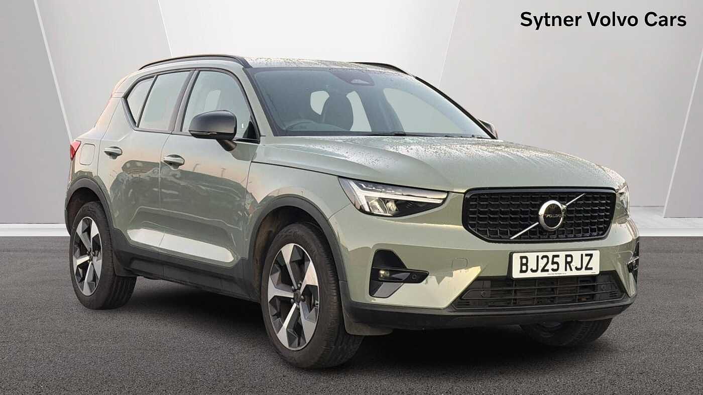 Main listing image - Volvo XC40