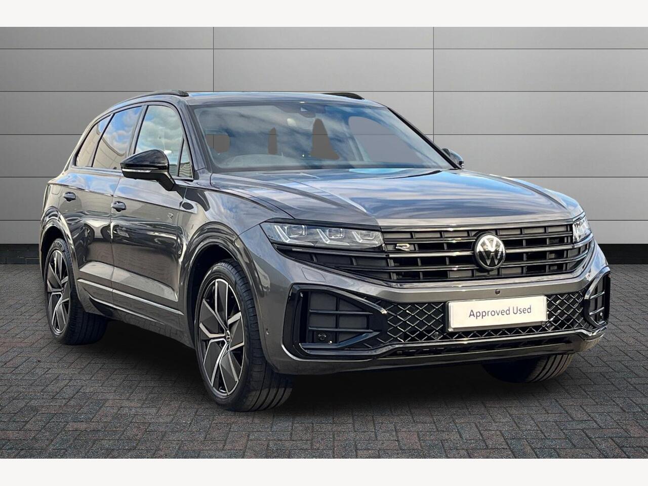 Main listing image - Volkswagen Touareg