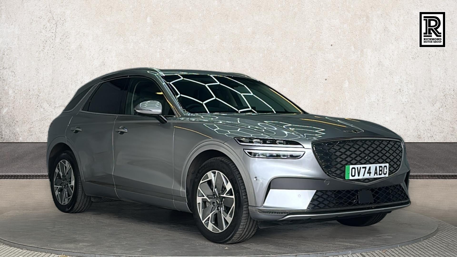 Main listing image - Genesis Gv70