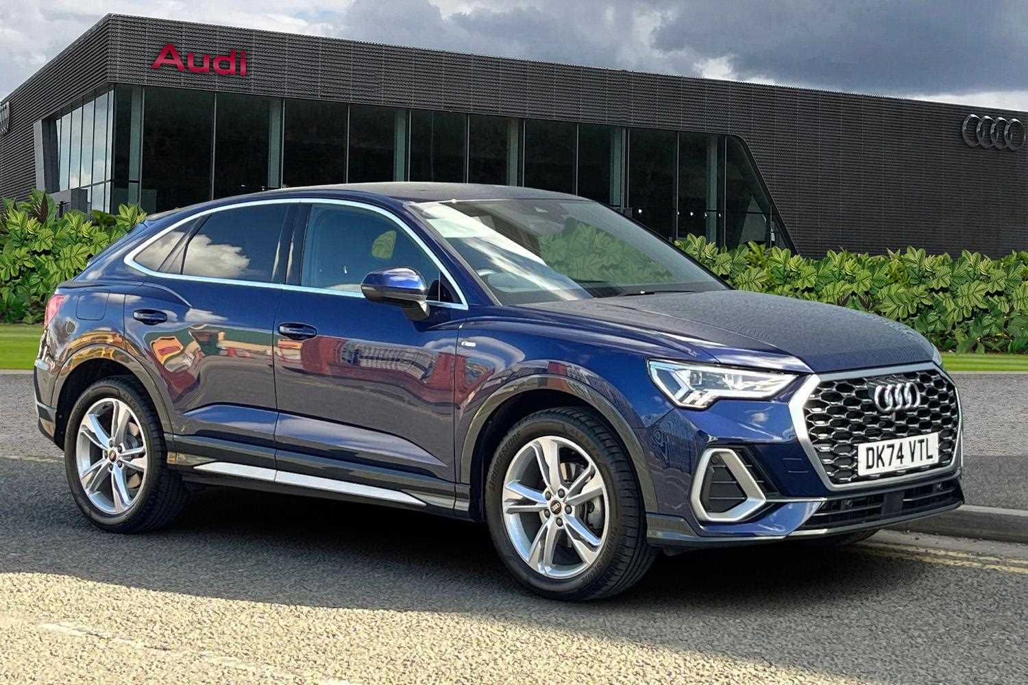 Main listing image - Audi Q3