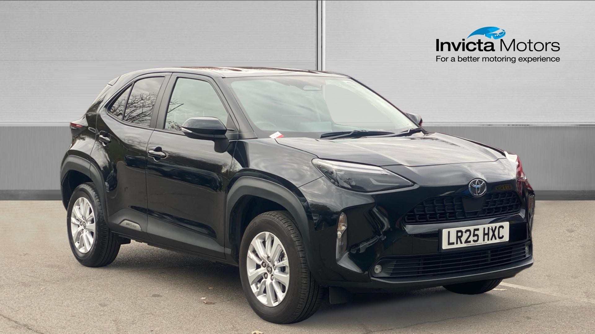 Main listing image - Toyota Yaris Cross