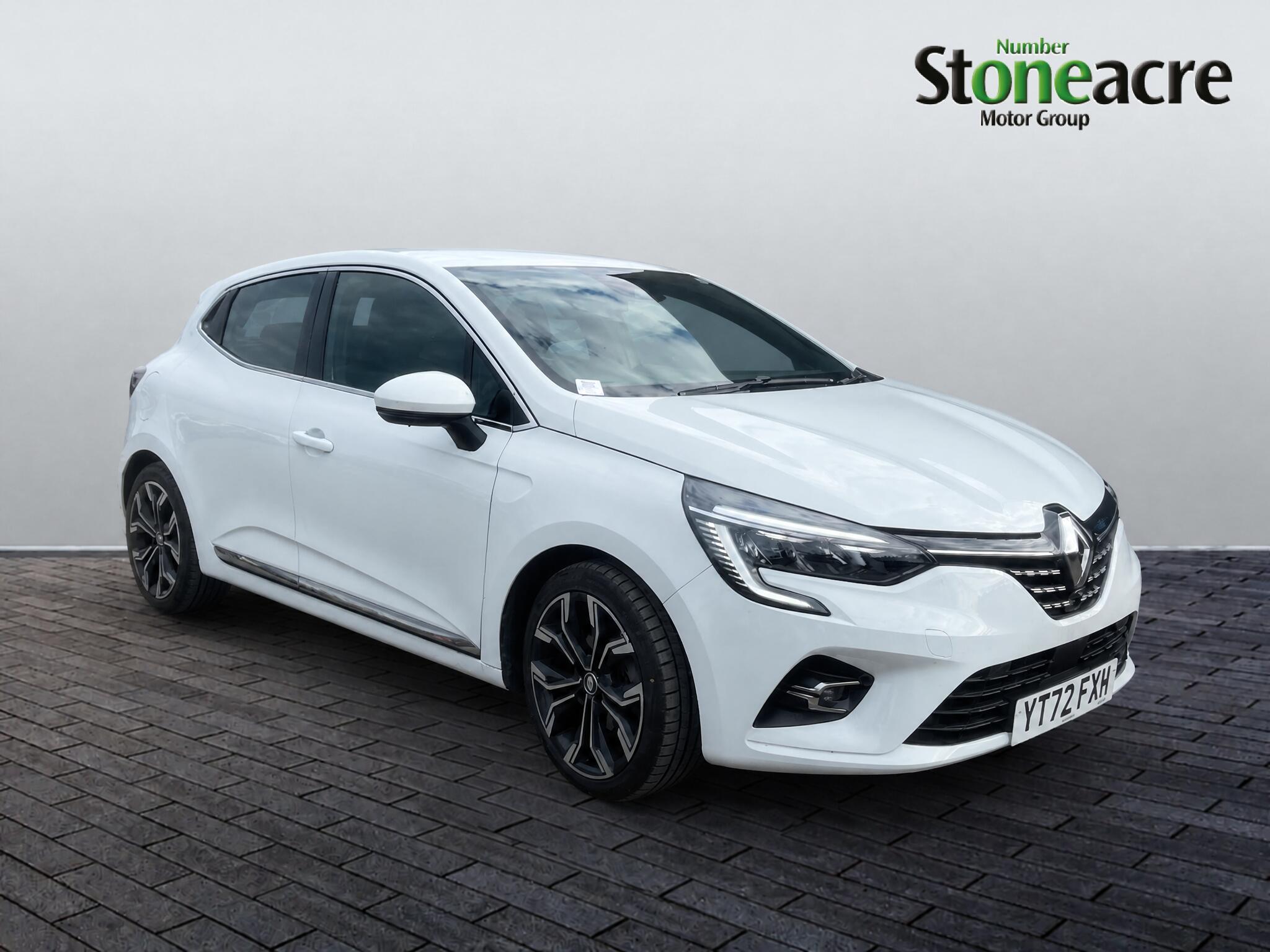 Main listing image - Renault Clio