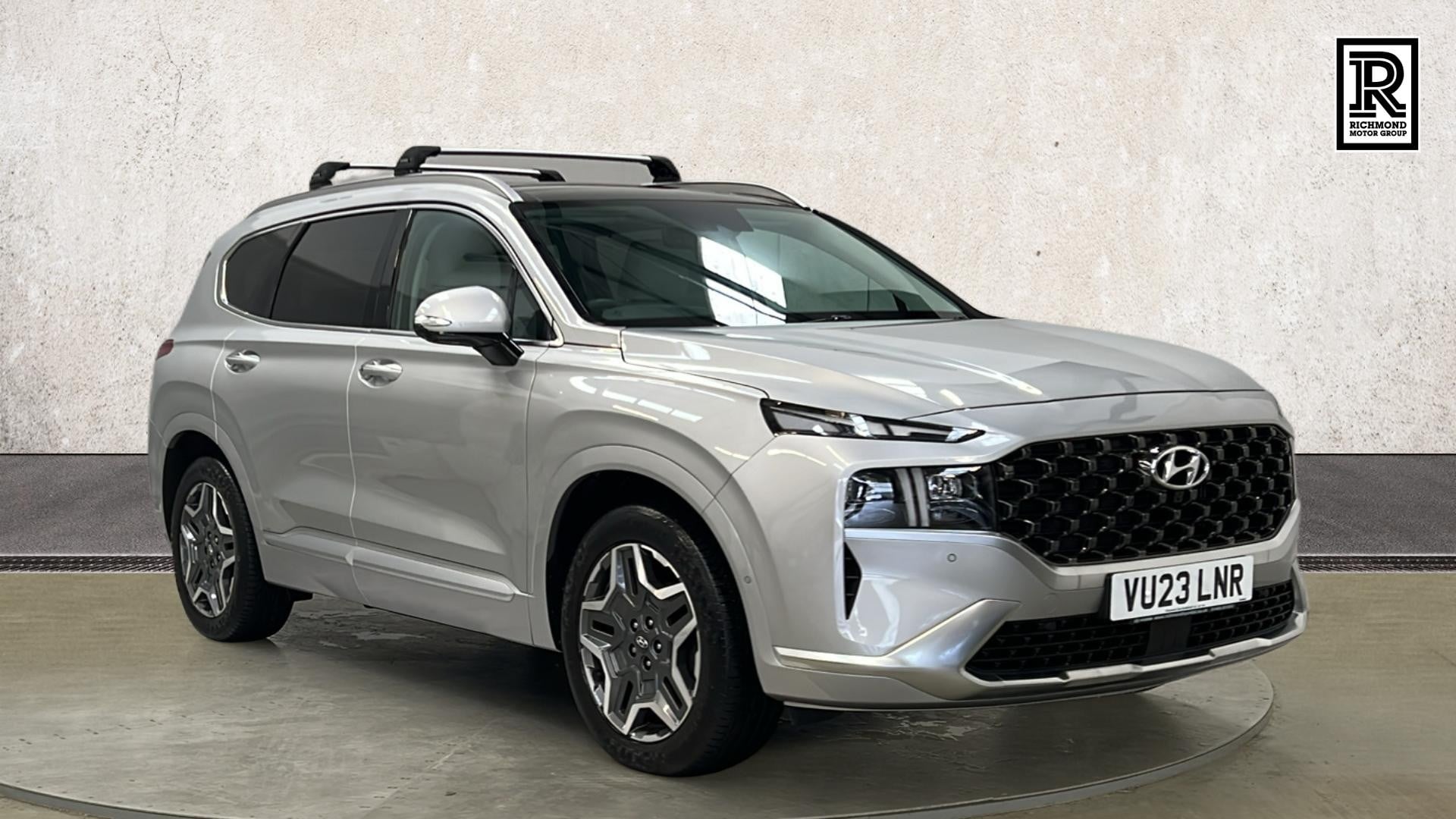 Main listing image - Hyundai Santa Fe