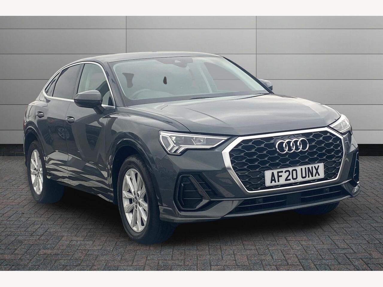 Main listing image - Audi Q3
