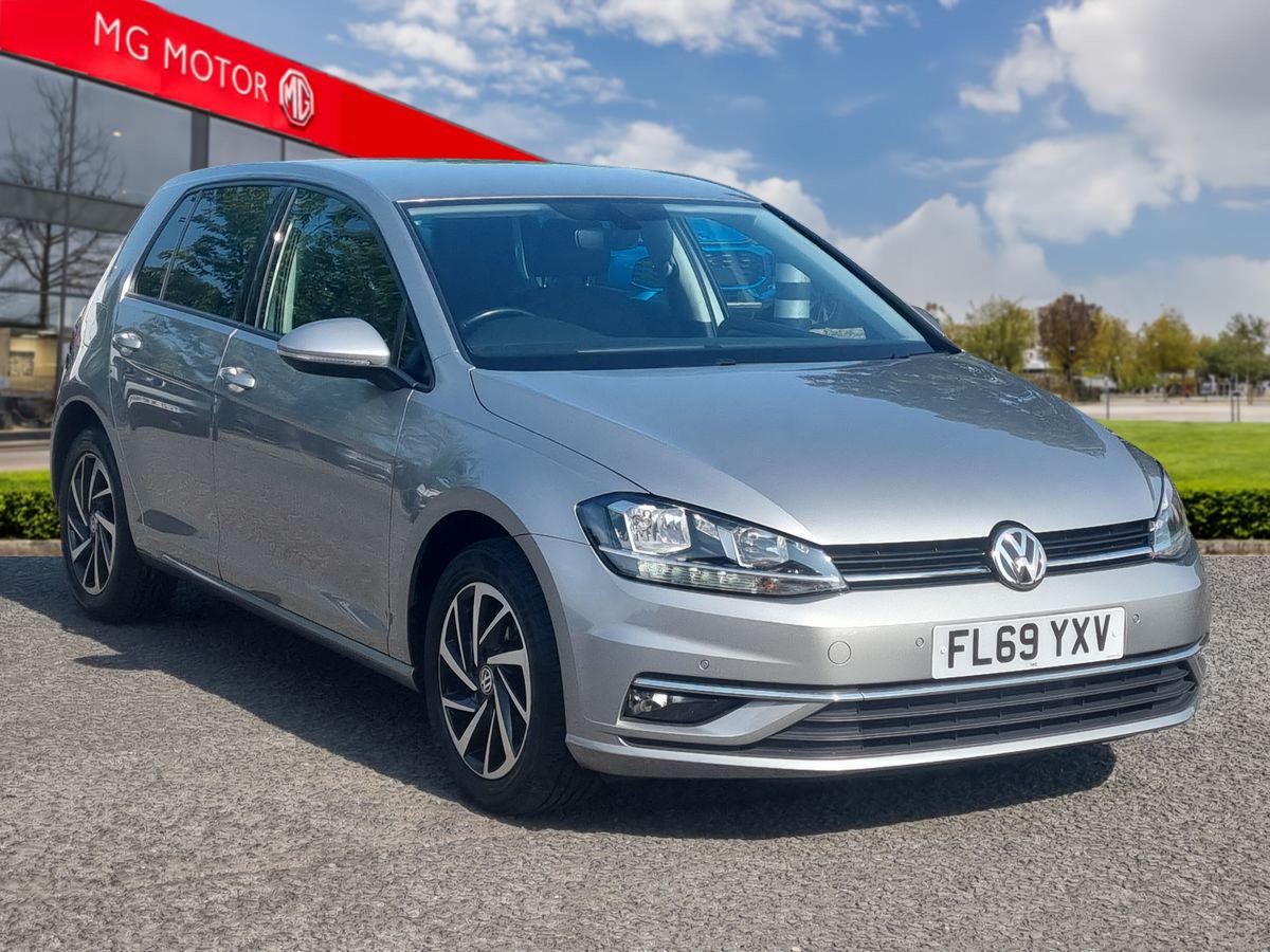 Main listing image - Volkswagen Golf