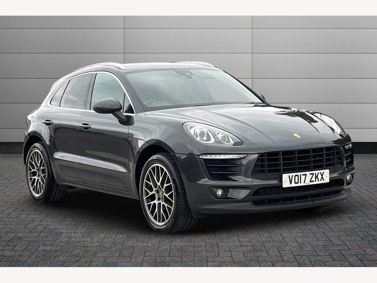 Main listing image - Porsche Macan