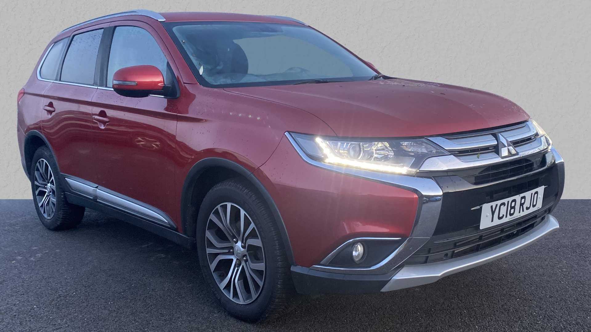 Main listing image - Mitsubishi Outlander