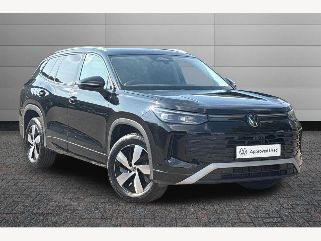 Main listing image - Volkswagen Tayron